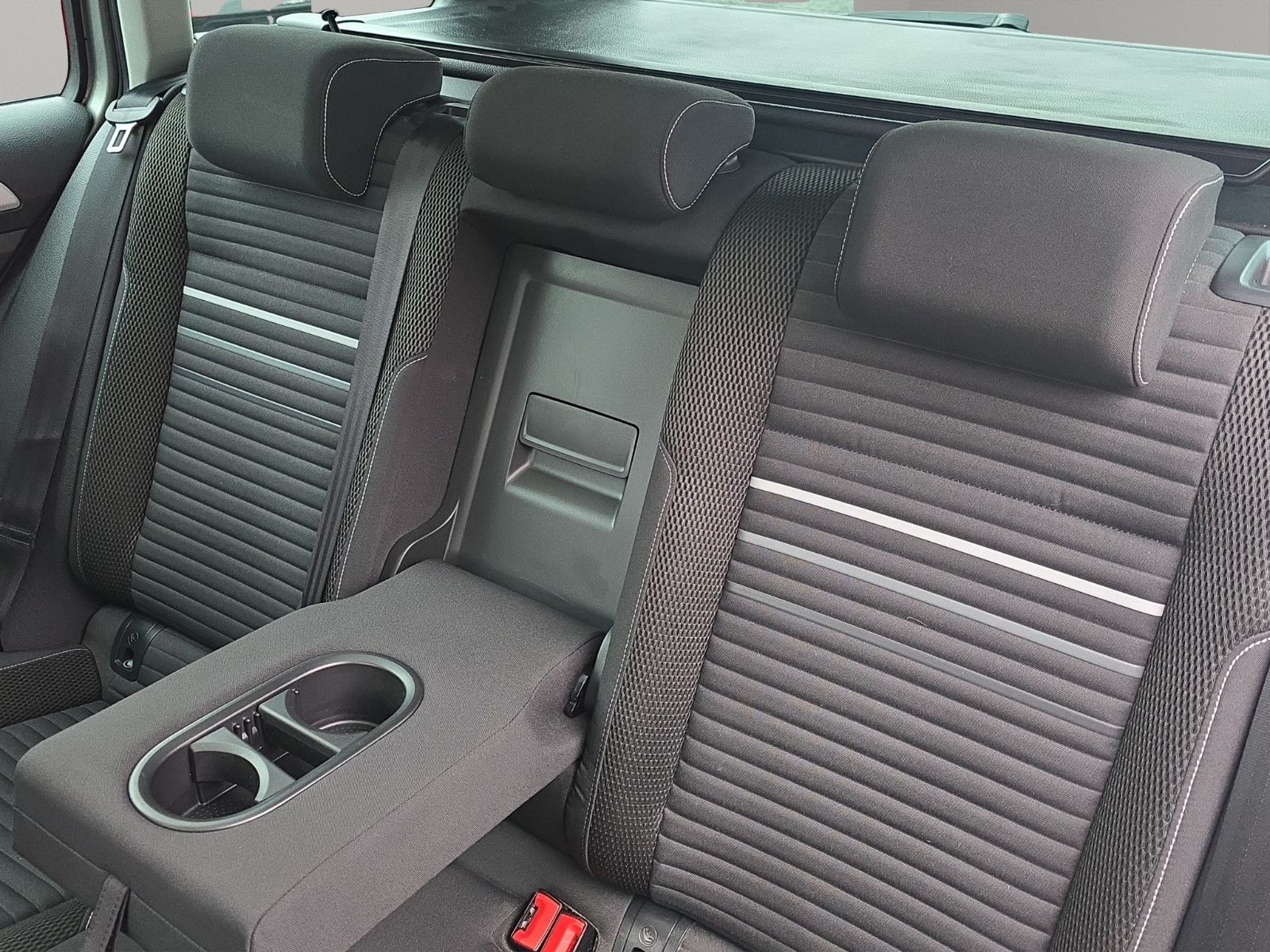 Fahrzeugabbildung Volkswagen Golf VII Cup AUS 1.HAND /Panorama/NAVI/PDC