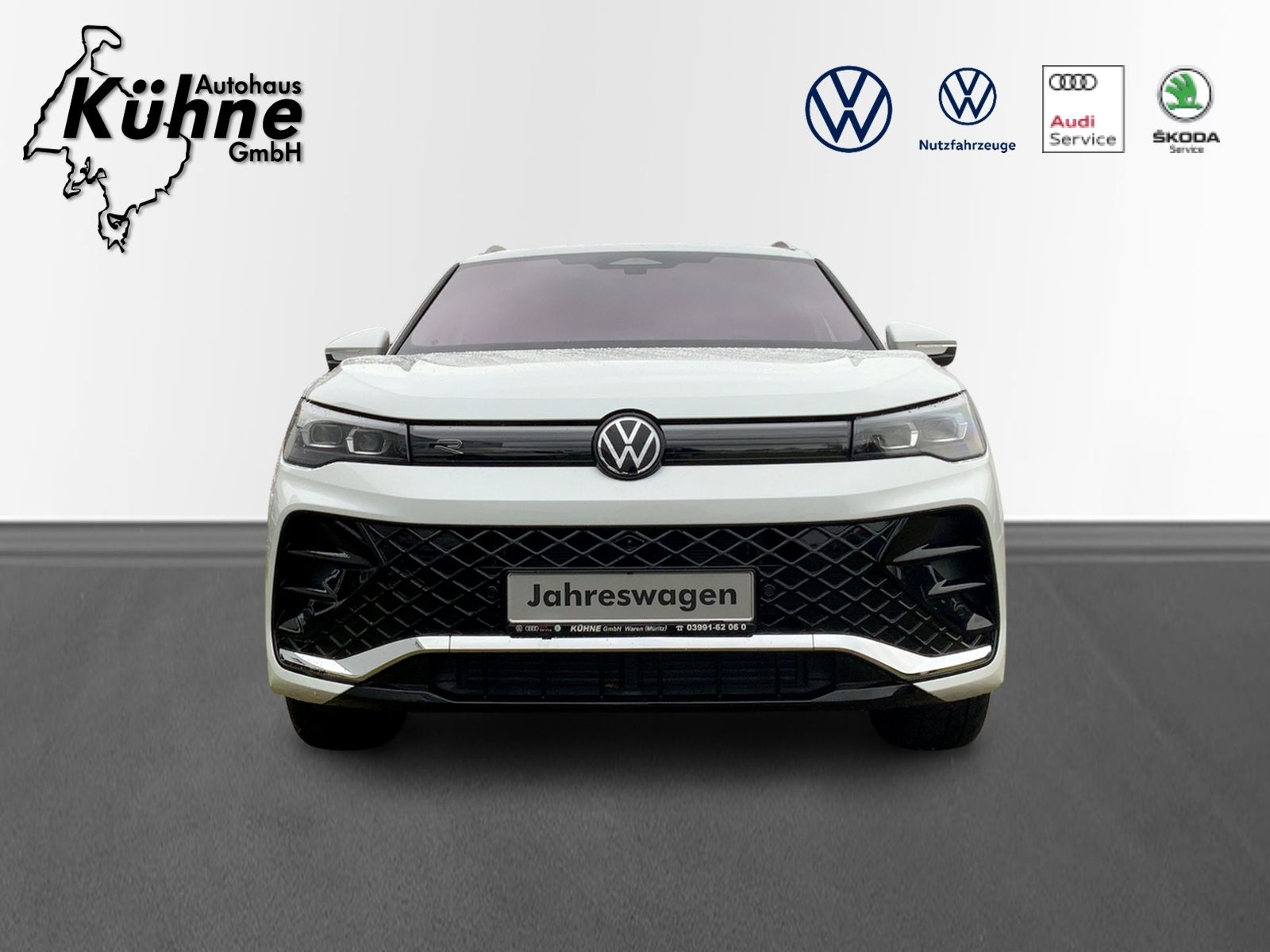 Tiguan R-Line 1,5l eTSI IQ.LIGHT,PANO,STHZ.