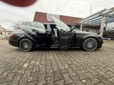 Mercedes-Benz CLS 500 4MATIC V8 Biturbo  - Mercedes-Benz CLS 500: 4matic