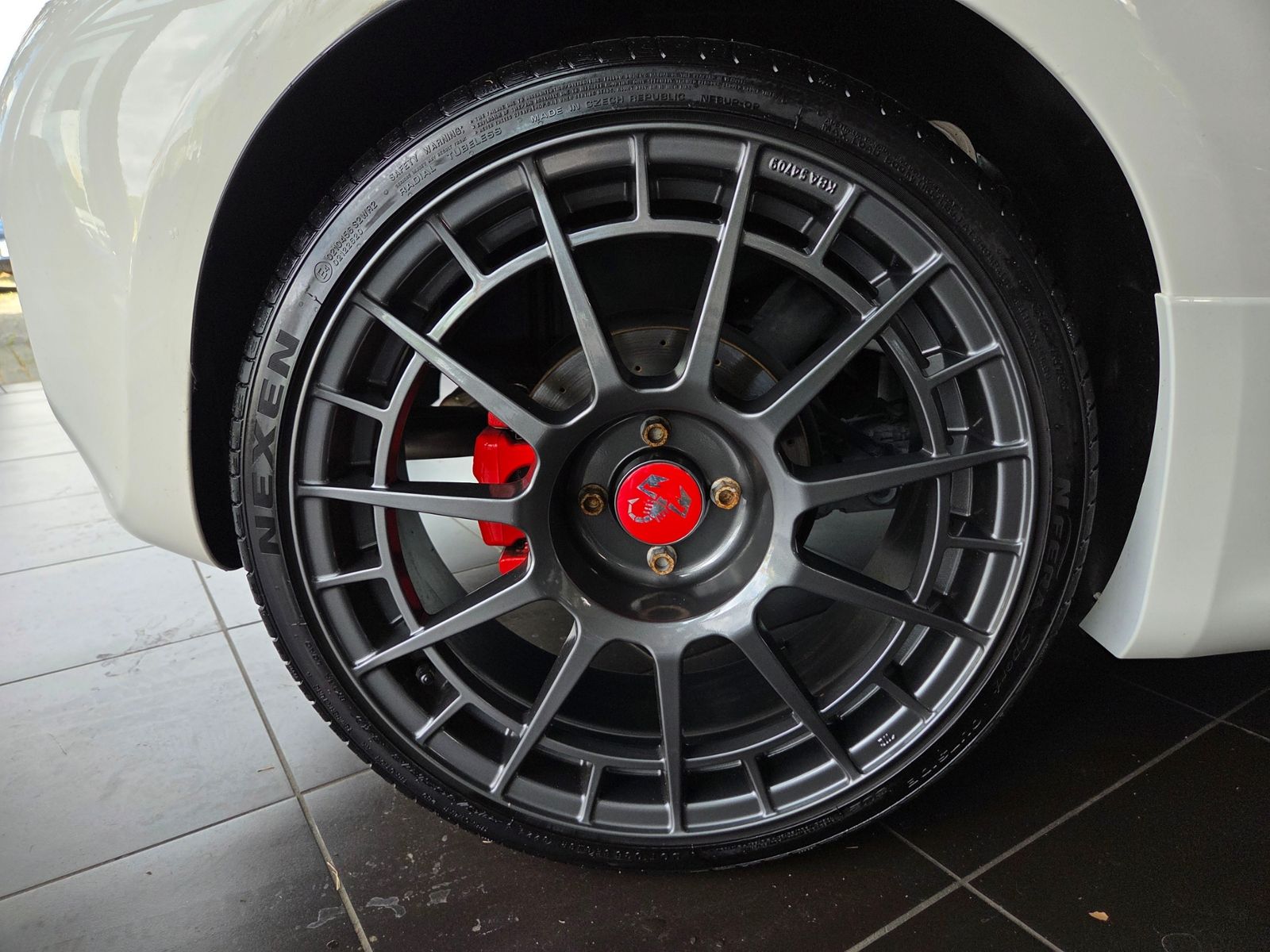 Fahrzeugabbildung Abarth 595 C Esseesse Beats XENON NAVI ALU