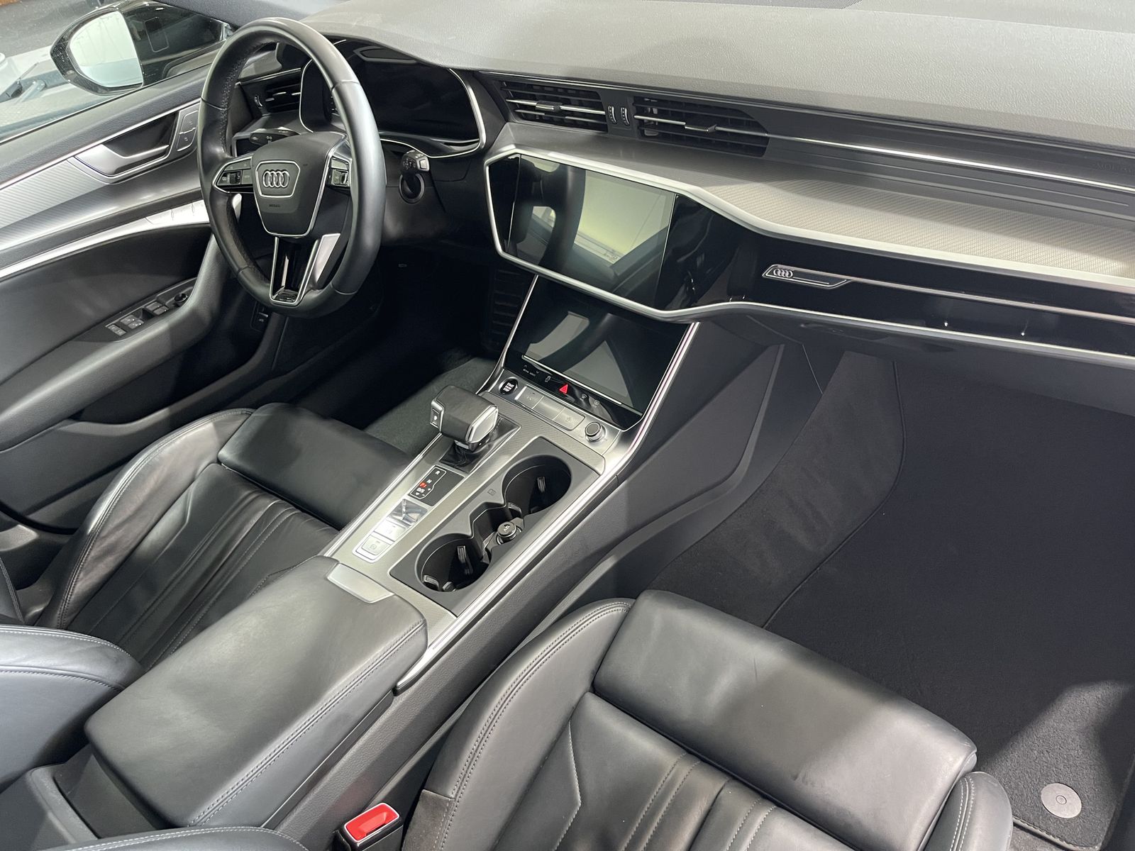 Fahrzeugabbildung Audi A6 40 TDI*Sport*LED*Leder*HUD*AHK*Pano*