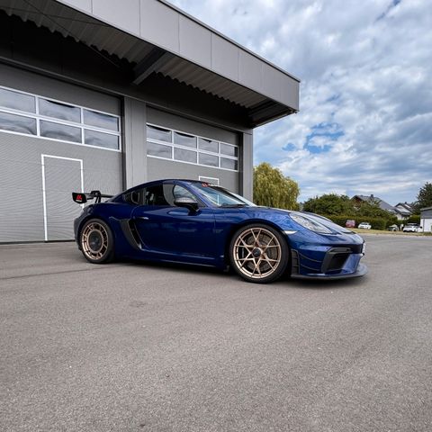 PORSCHE Cayman GT4 RS Manthey-Kit