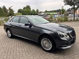 Mercedes-Benz E 250 CGI Limousine Elegance Luftvederung/TV - Mercedes-Benz E 250: Elegance