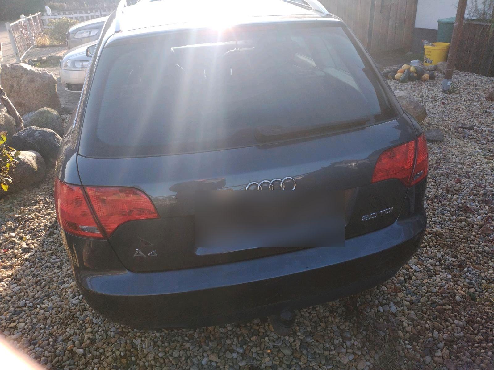 Audi A4 2004 — photo 5