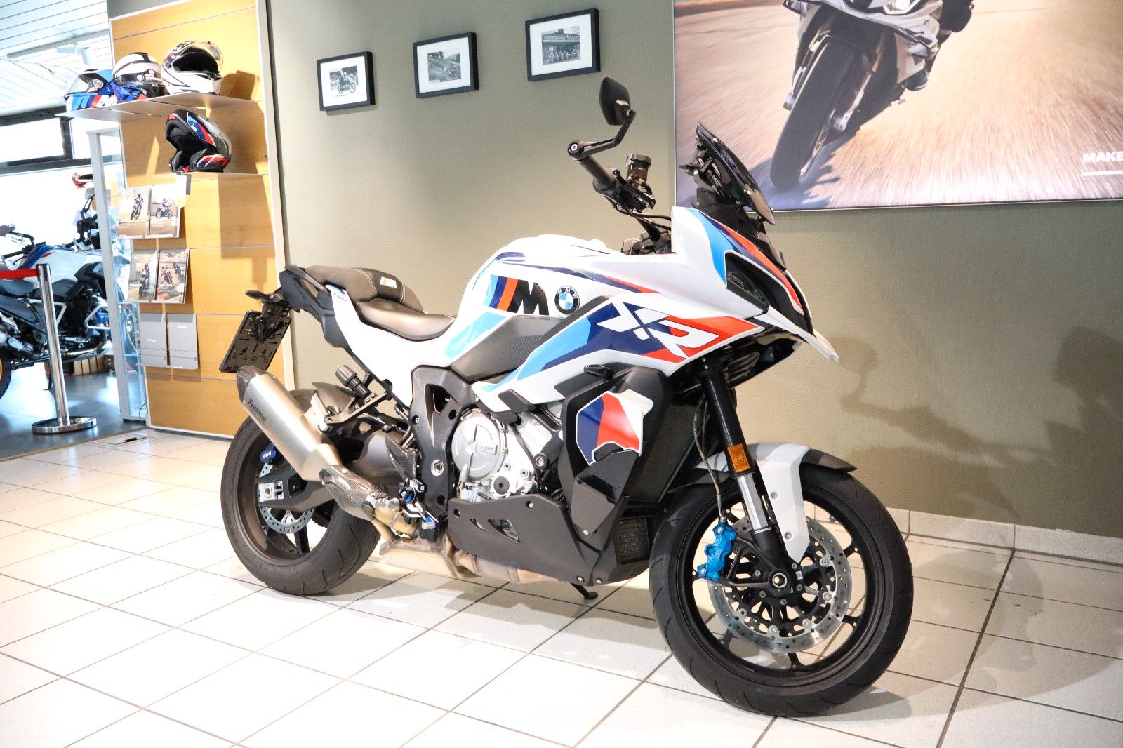 Fahrzeugabbildung BMW M1000 XR