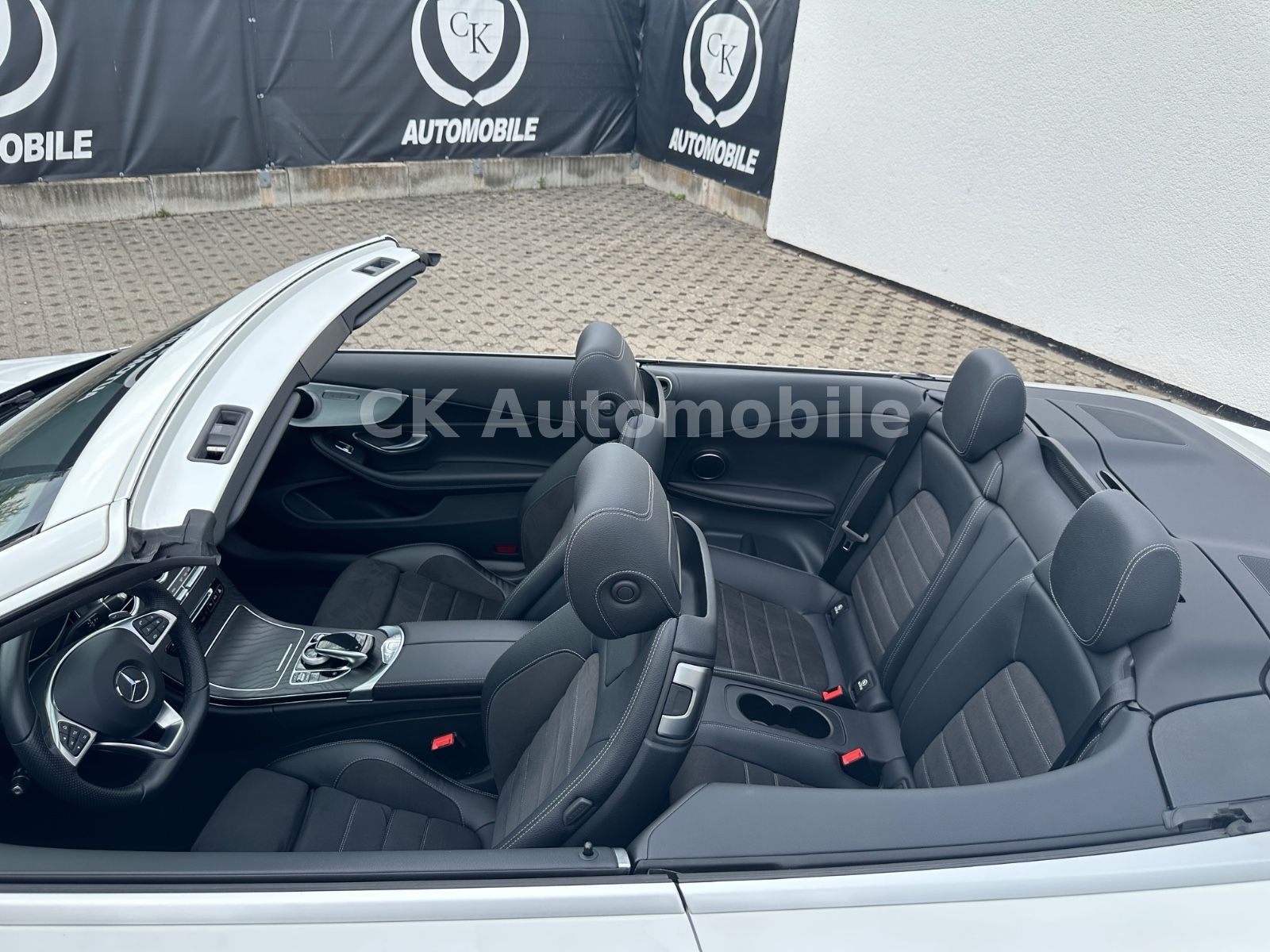Fahrzeugabbildung Mercedes-Benz C200 Cabrio AMG-Line/Navi/ILS LED/Tempomat
