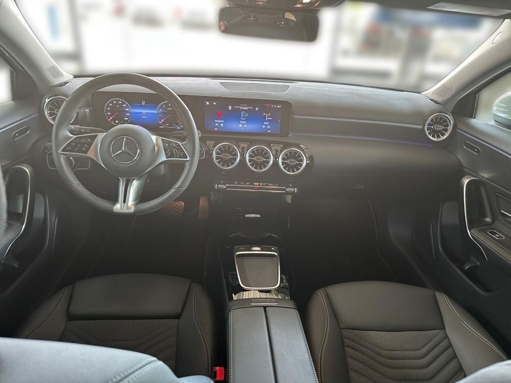 Fahrzeugabbildung Mercedes-Benz A 220 4M Progressive Navi SHZ Ambie. KeyLess LED