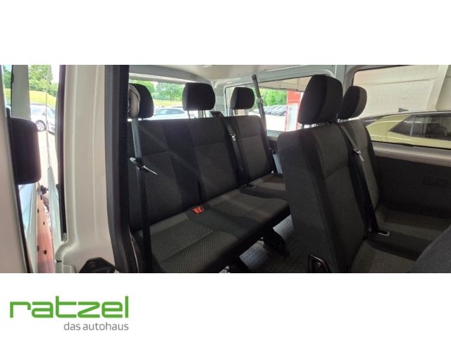 Fahrzeugabbildung Volkswagen Transporter Kombi 2.0 TDI LR 9-Sitzer AHK PDC Be