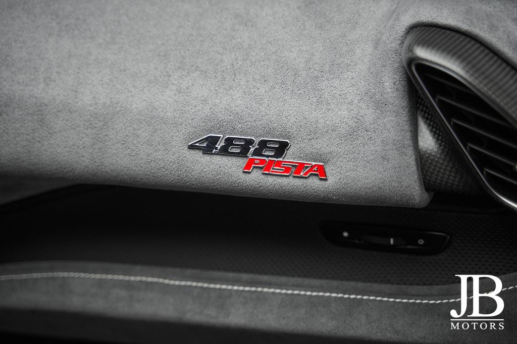 Ferrari 488 Pista