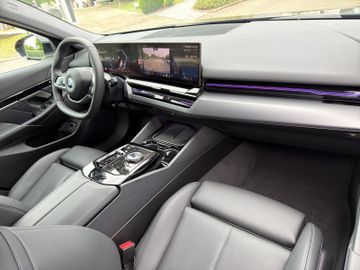 BMW 520 - 12