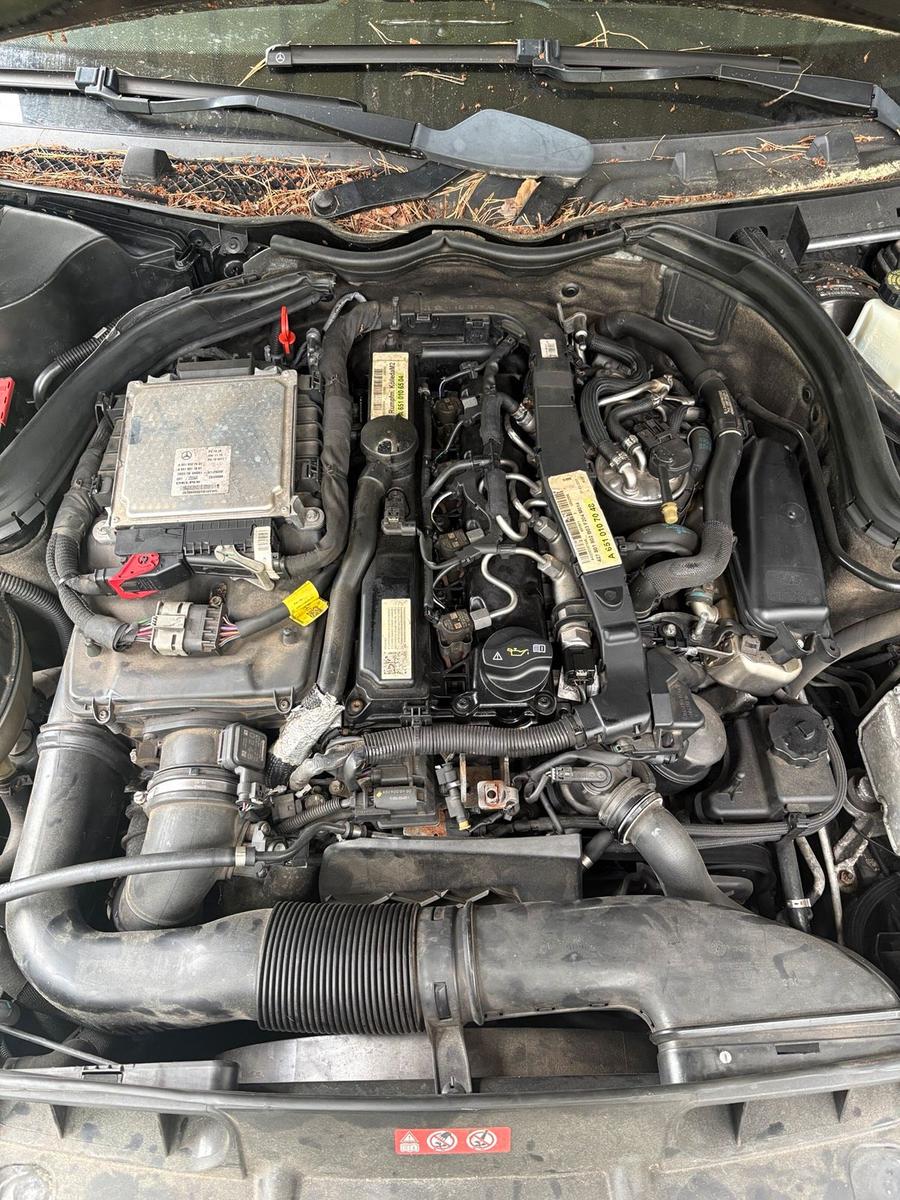 Mercedes-Benz C250 2011 — photo 11