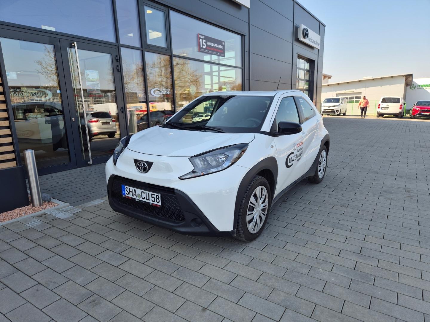 Toyota Aygo X 1.0 l Benziner Automatik Business Edition
