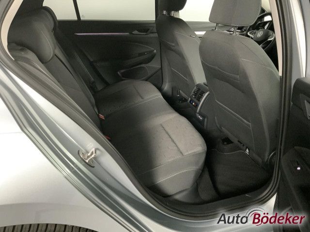 Volkswagen Golf 1.5 eTSI DSG Life Garantie b.12.3.30  Navi