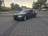 BMW E90 330i VfL LCI M-Paket umbau - BMW 330 aus 2006: 330i