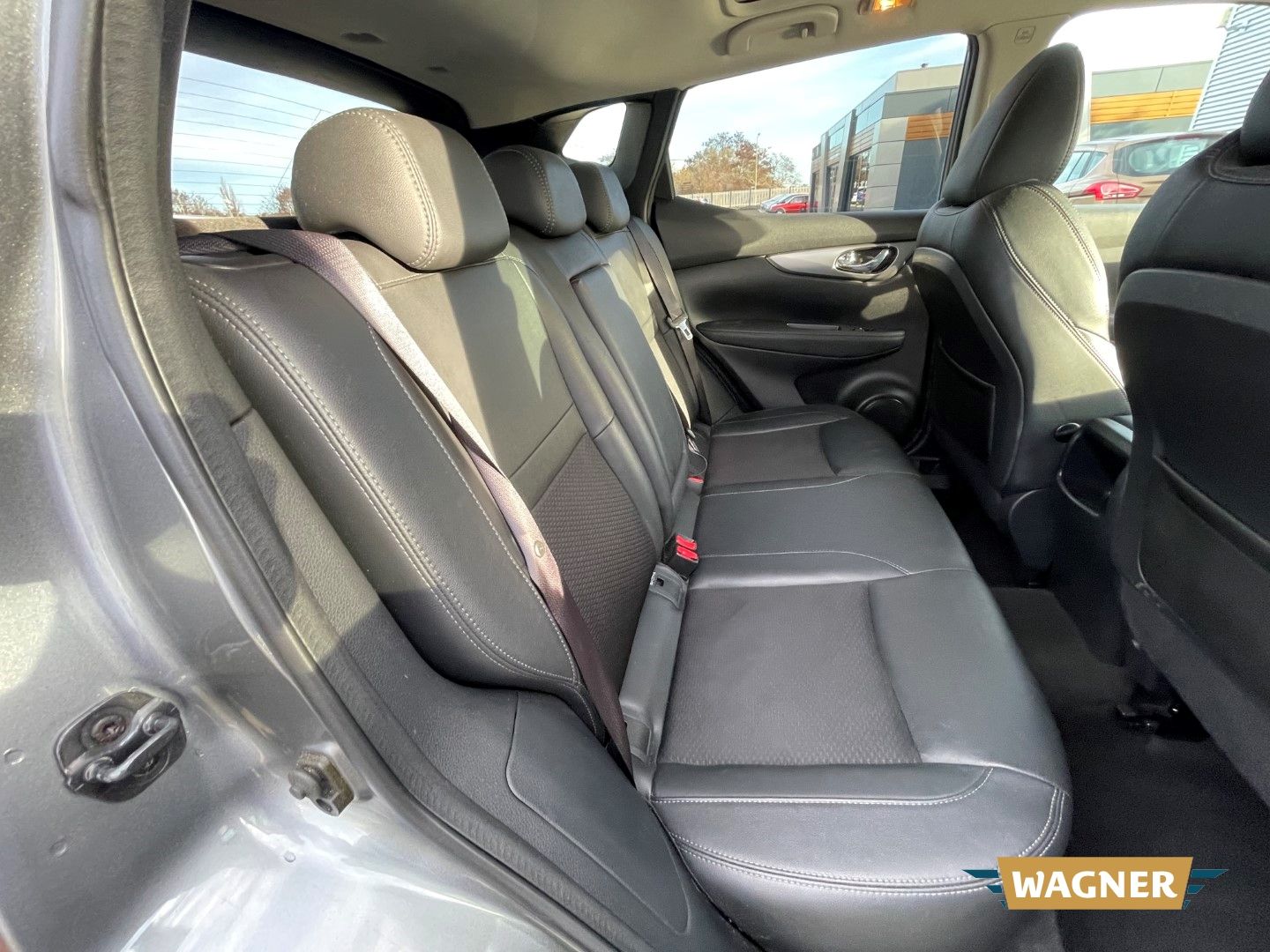 Fahrzeugabbildung Nissan Qashqai N-Connecta Auto springt nicht an