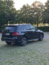 Mercedes-Benz GLE 350 d 4MATIC - - Mercedes-Benz GLE 350: Von Privat