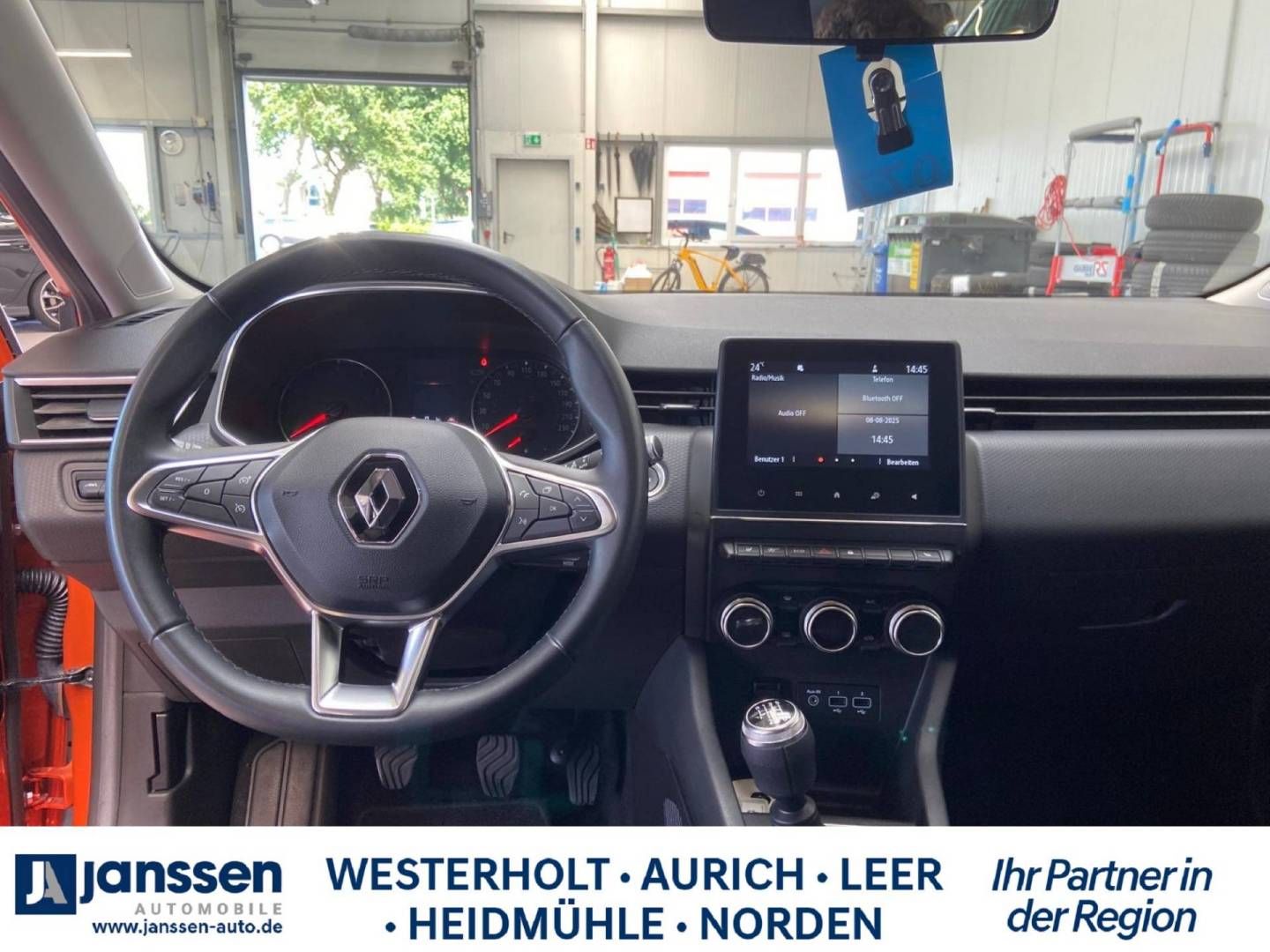Fahrzeugabbildung Renault CLIO ZEN TCe 90