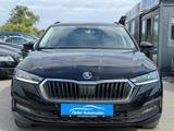 Skoda Octavia 2.0 TDI Combi Clever+Finanzierung+1.Hand - Skoda: Finanzierung