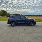 BMW X5 M50 M50i - Pano - Laser - Massage - BMW X5 M50 mit Benzin-Antrieb: Automatik