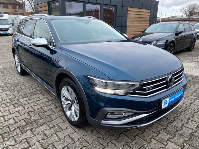 Volkswagen Passat Alltrack 4Motion 200PS DSG AHK Pano Navi