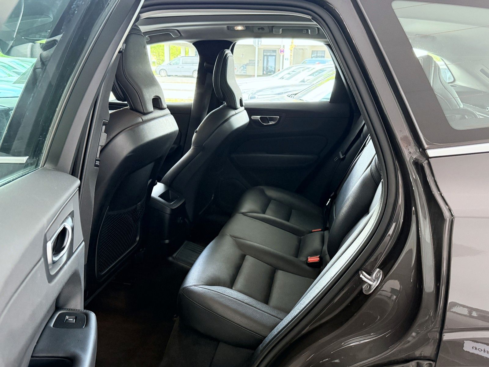 Volvo XC60 T6 Plus Bright Plug-In Hybrid AWD *LED*KAM foto 11