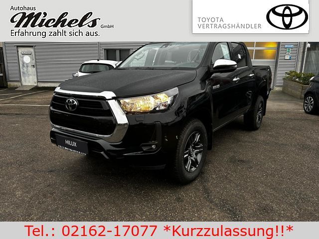 Toyota Hilux 2.4l Double Cab Comfort 4×4 PDC, Navigatio