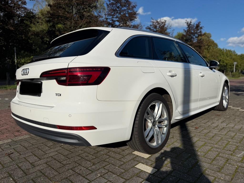 Audi A4 2.0 TDI S tronic Avant S-Line - TOP gepflegt