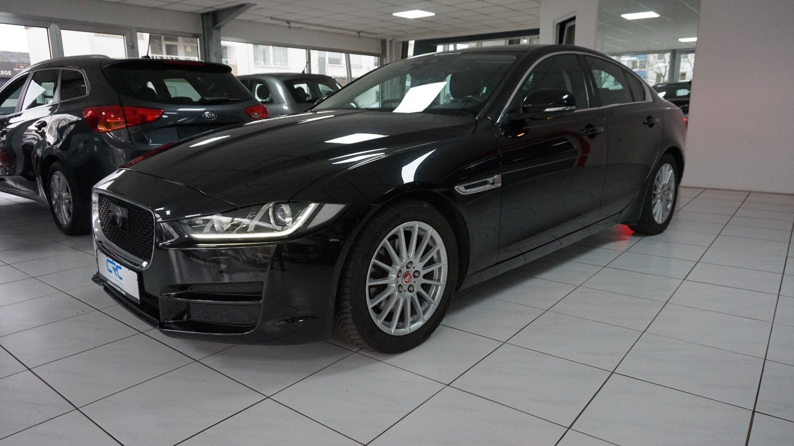 Fahrzeugabbildung Jaguar XE Prestige