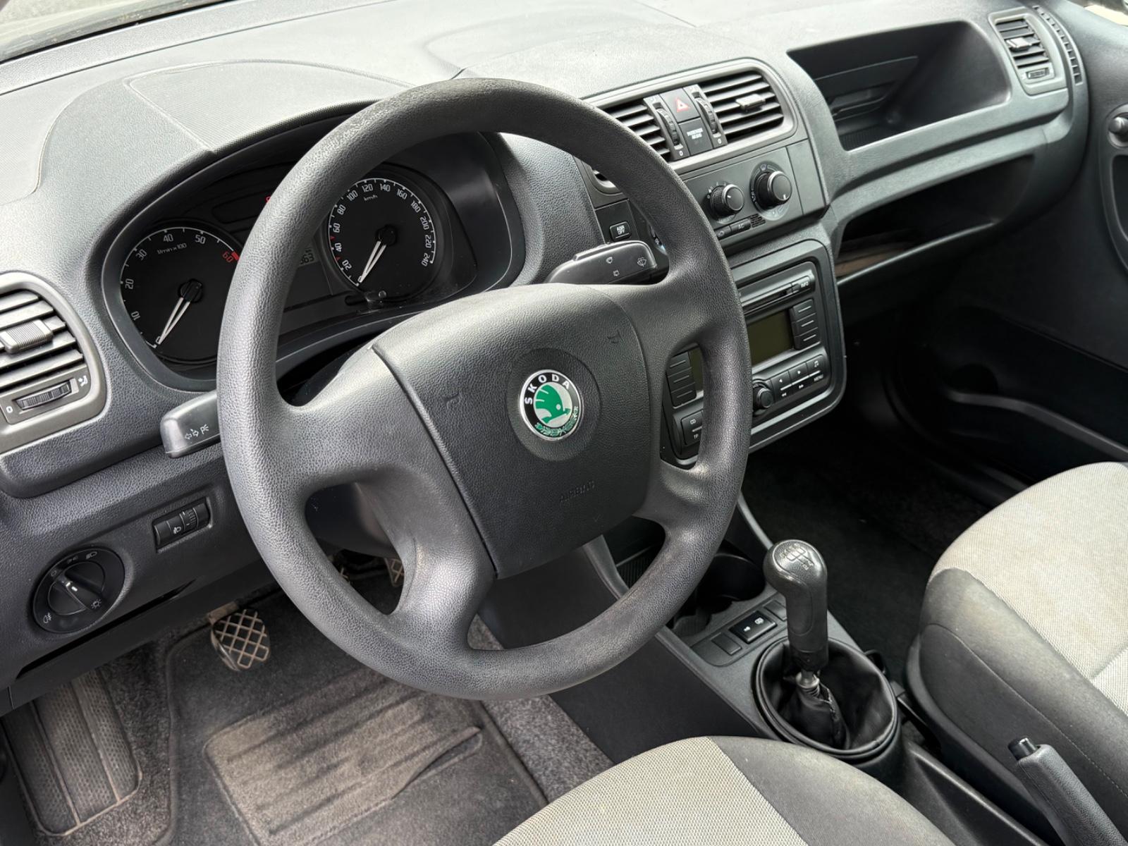 Skoda Fabia 2009 — photo 9