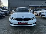 BMW 320 e xDrive Plug-in+ACC+Leder+Carplay+LED+AHK - BMW 320 aus 2021