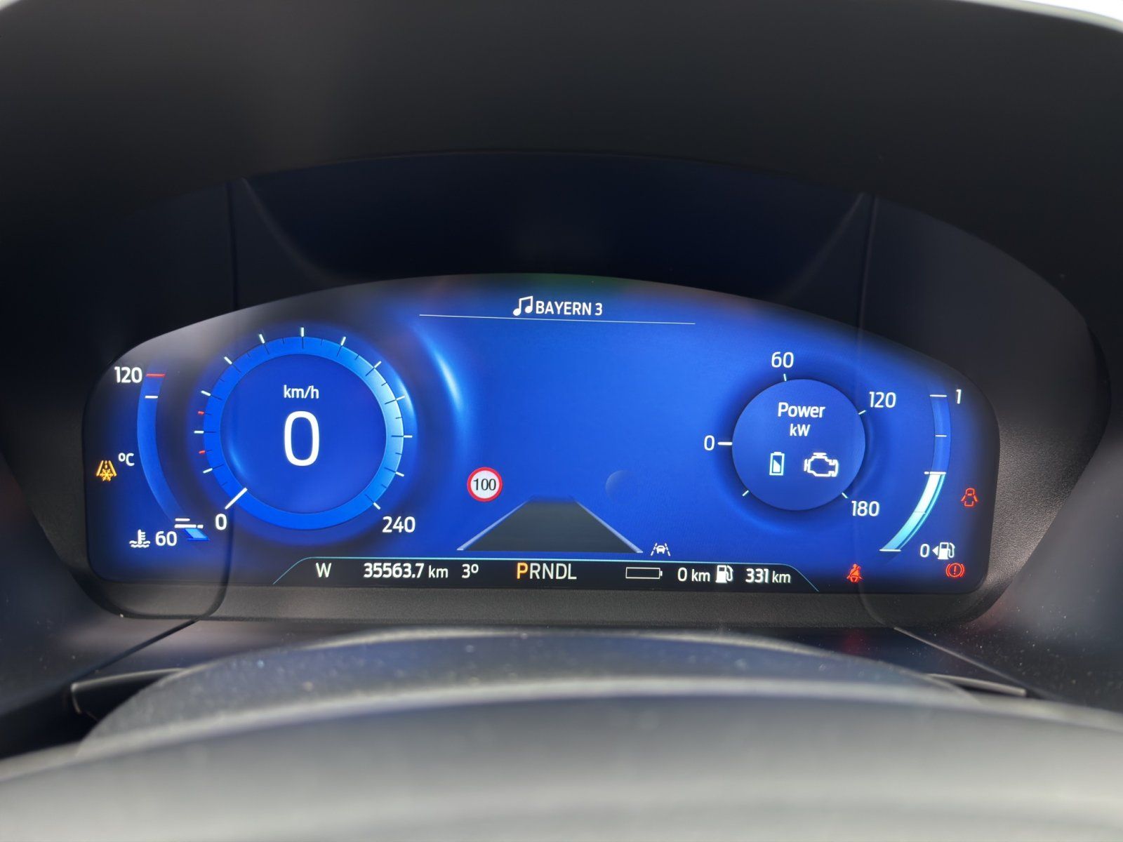 Fahrzeugabbildung Ford Kuga Plug-In Hybrid Vignale