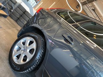 Volvo XC60 Momentum AWD *BI-XENON*PANO*NAVI*PDC*AHK*