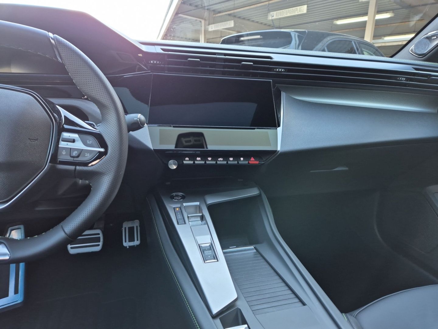 Peugeot 408 - Bild 11