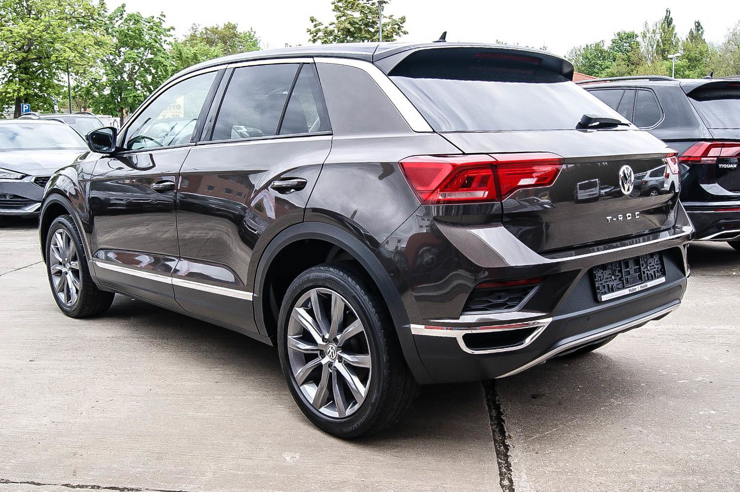 Fahrzeugabbildung Volkswagen T-Roc 15TSI DSG Style STHZG NAVI KAMERA 1HAND AC