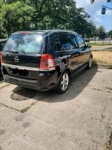 Opel TÜV 10/2026 Turbo + Sportmodus - Opel Zafira Gebrauchtwagen in Magdeburg