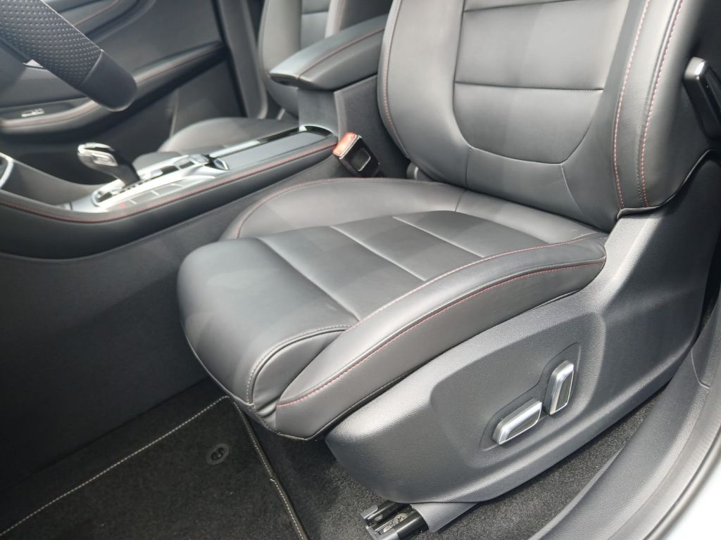 Fahrzeugabbildung MG HS 1.5 Benzin Automatik Comfort *Cam*Shz*NAVI*