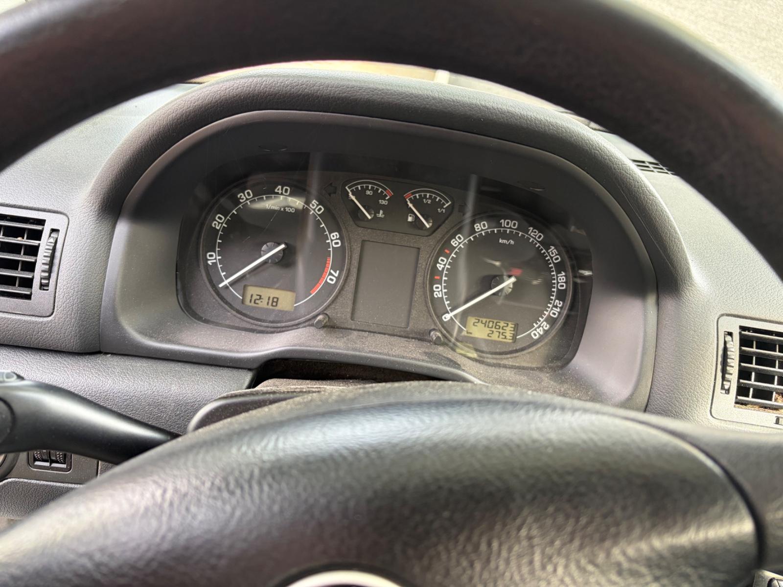 Skoda Octavia 2004 — photo 8