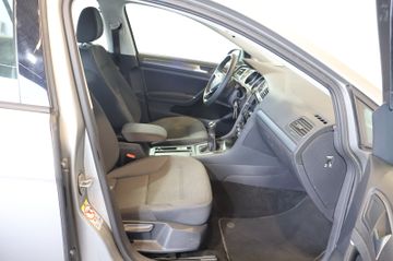 Volkswagen Golf VII Lim. 1.5 TSI Comfortline FRONT+PDC+ALU