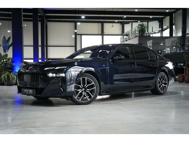 BMW 750 7 Serie e - PHEV- Bowers & Wilkins - HUD - 3