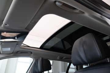 BMW 520d Touring Luxury Line Pano ACC HUD 360Kamera