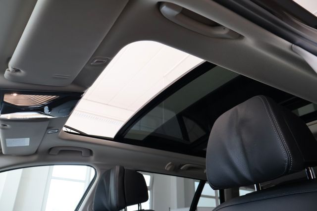 BMW 520d Touring Luxury Line Pano ACC HUD 360Kamera