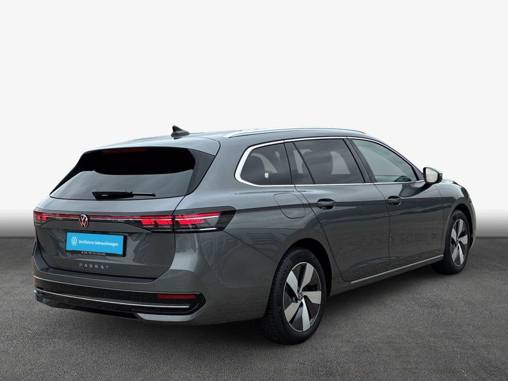 Volkswagen Passat Variant Elegance 2,0 l TDI SCR DSG AHK foto 3