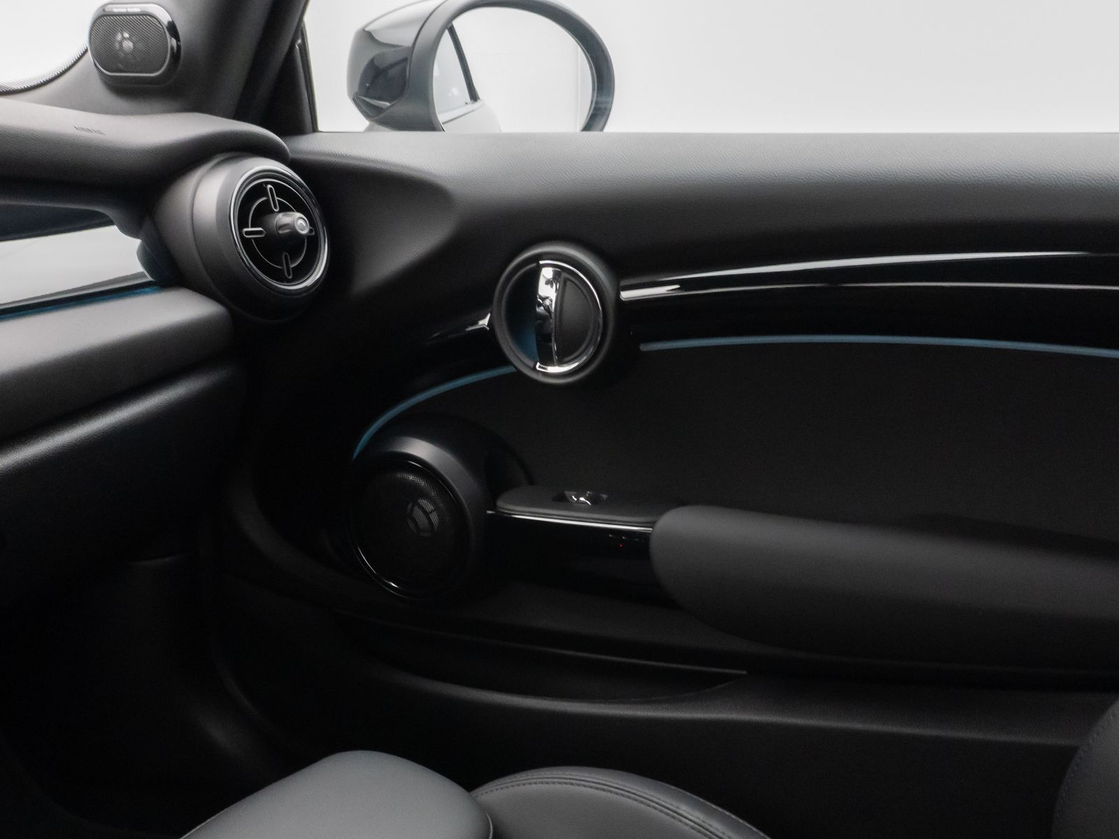 Fahrzeugabbildung MINI Cooper S Cabrio Kamera HUD DAB H/K Komfort Voll