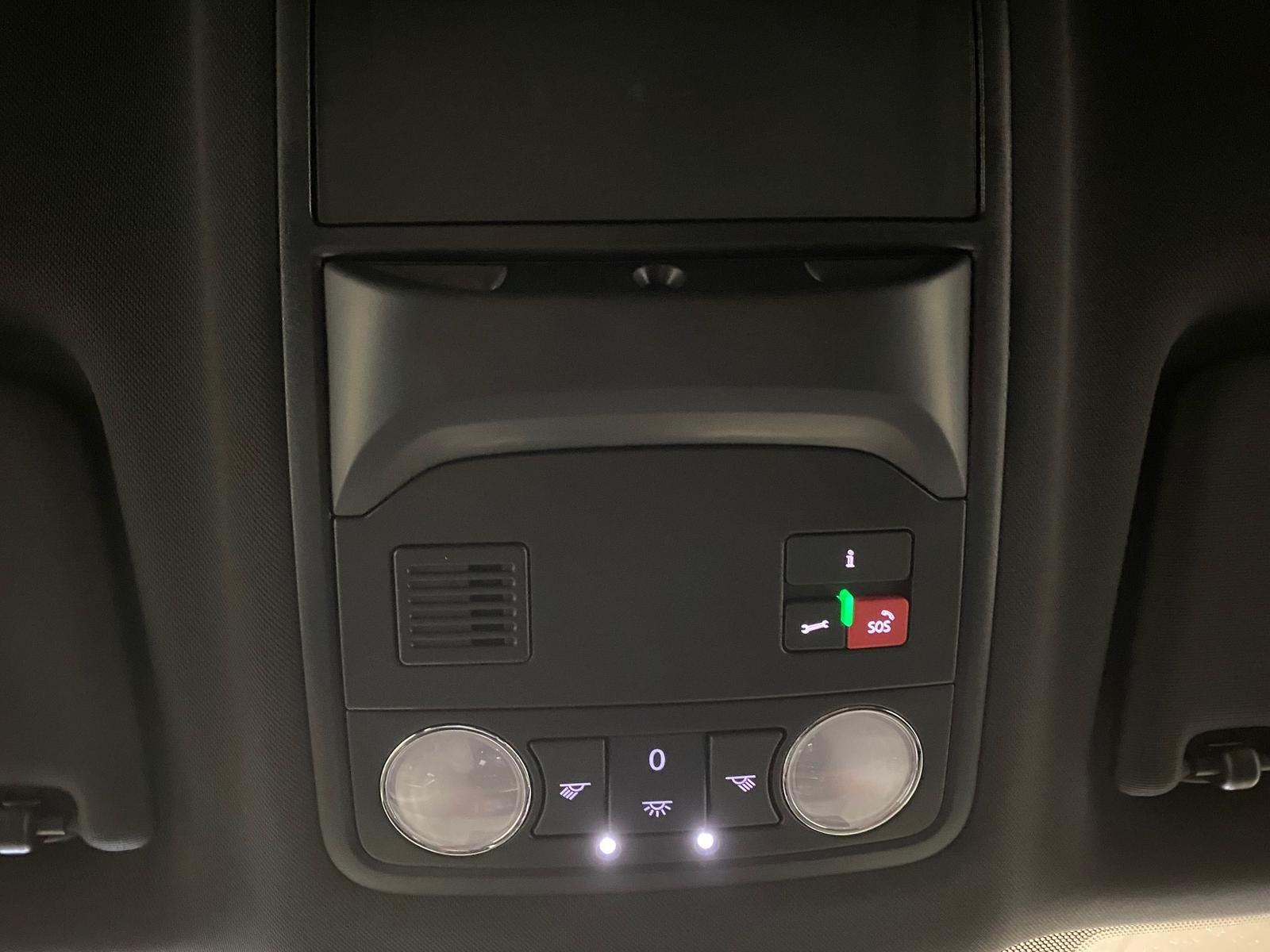 Fahrzeugabbildung SKODA Karoq 1.5 ACT SPORTLINE+5J GA+MATRIX+ACC+360+AHK