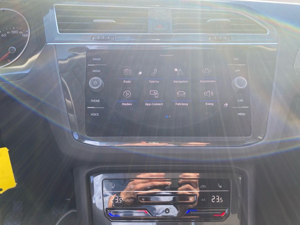 Fahrzeugabbildung Volkswagen Tiguan 1.5 TSI Life *AHZV*IQ.Drive*