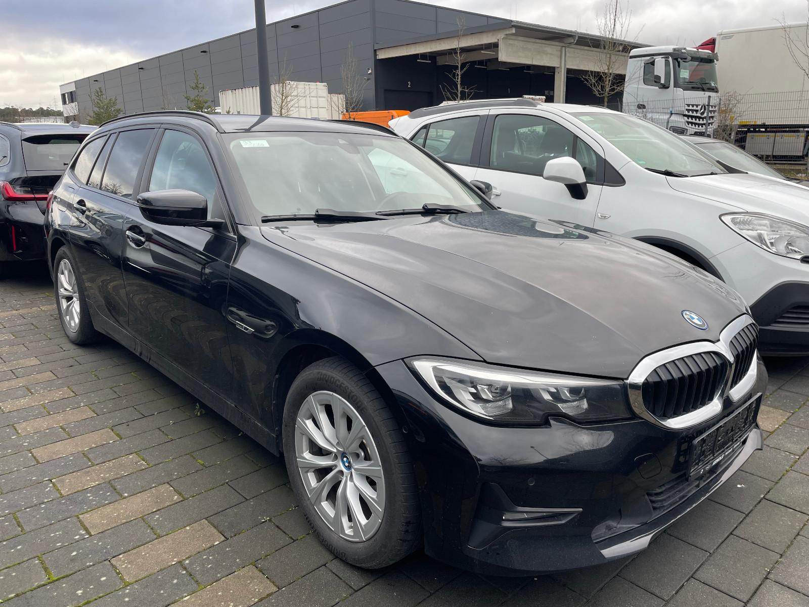 BMW 320e Tour.*LiveCock.Prof.*Active Guard Plus*DAB