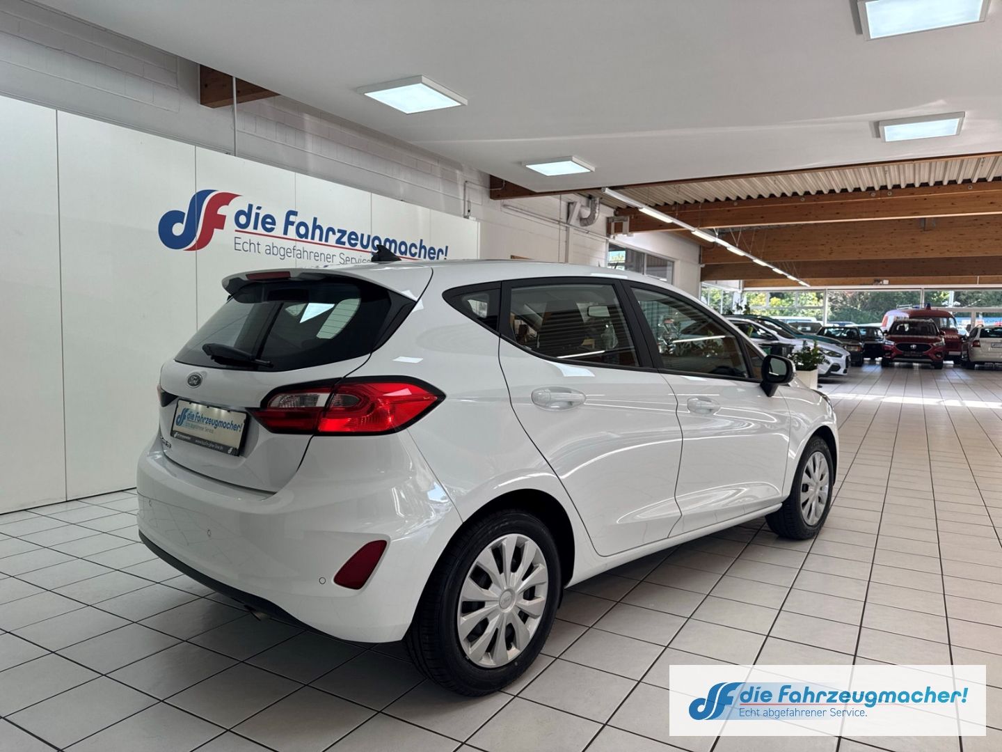 Fahrzeugabbildung Ford Fiesta Cool & Connect 1.0 EcoBoost EU6d Navi LED