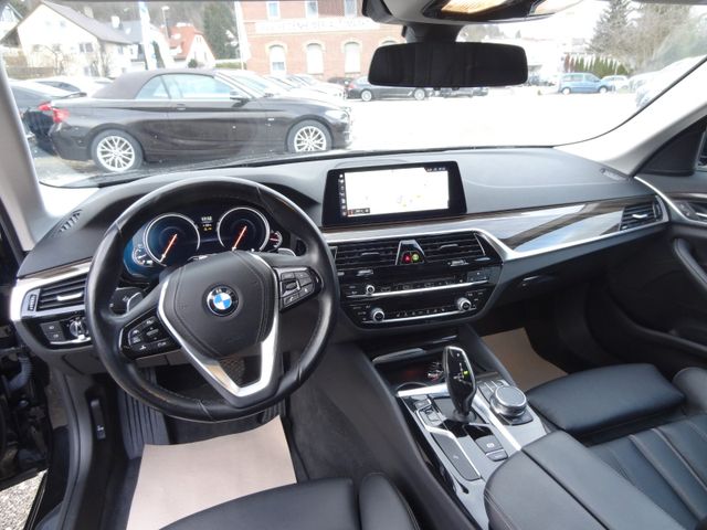 Fahrzeugabbildung BMW 530 d Sport Line/LED/Leder/HUD/Virtual/Kamera/