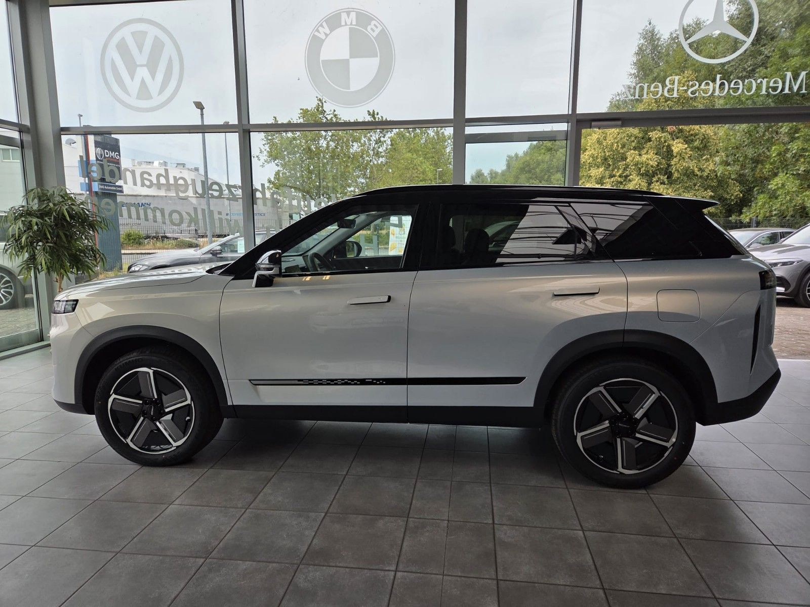 Fahrzeugabbildung JAECOO 7 1.5 TGDI PHEV 255 kW Exclusive/sofort