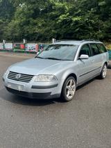 Volkswagen Passat 1.9TDI *AHK*Klima*Standh... - Volkswagen Passat aus 2001: TDI